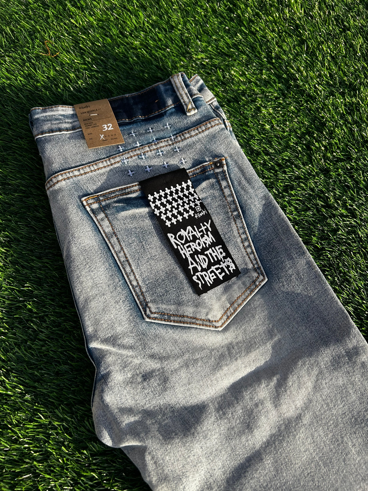 Kusubi Jeans Flared 'light washed'