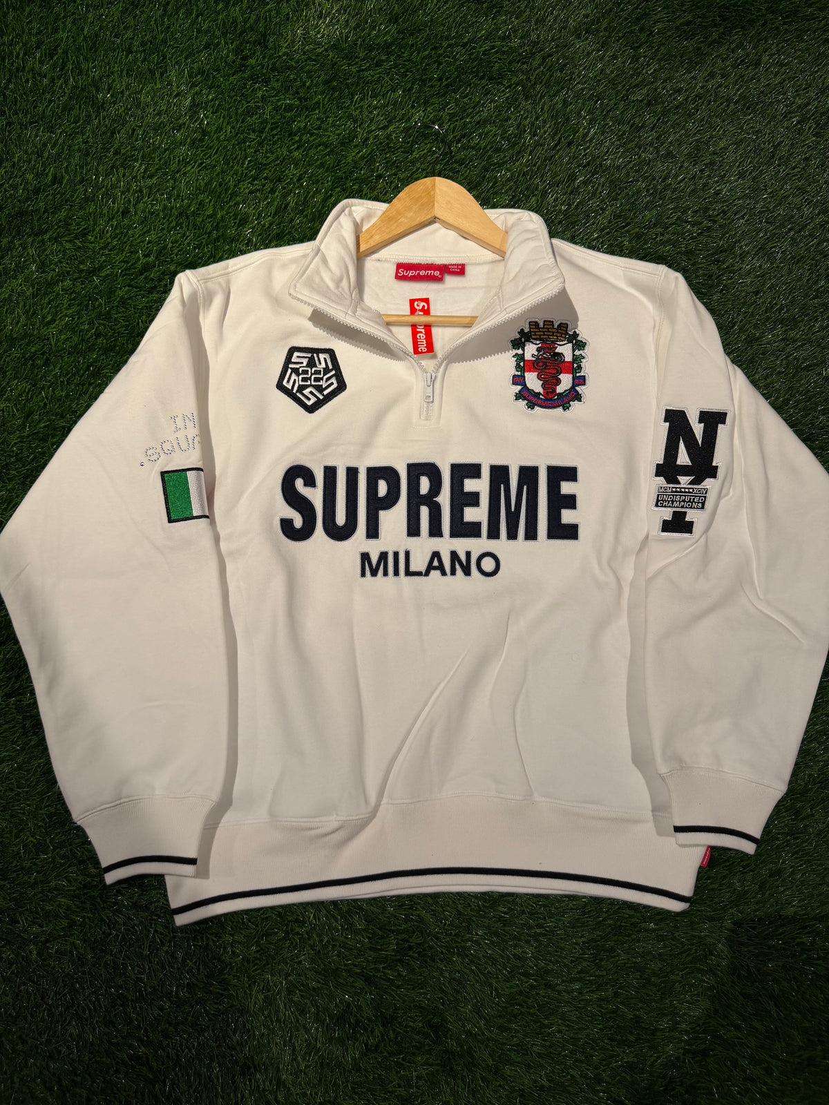 Supreme Quarter Zip (WHITE)