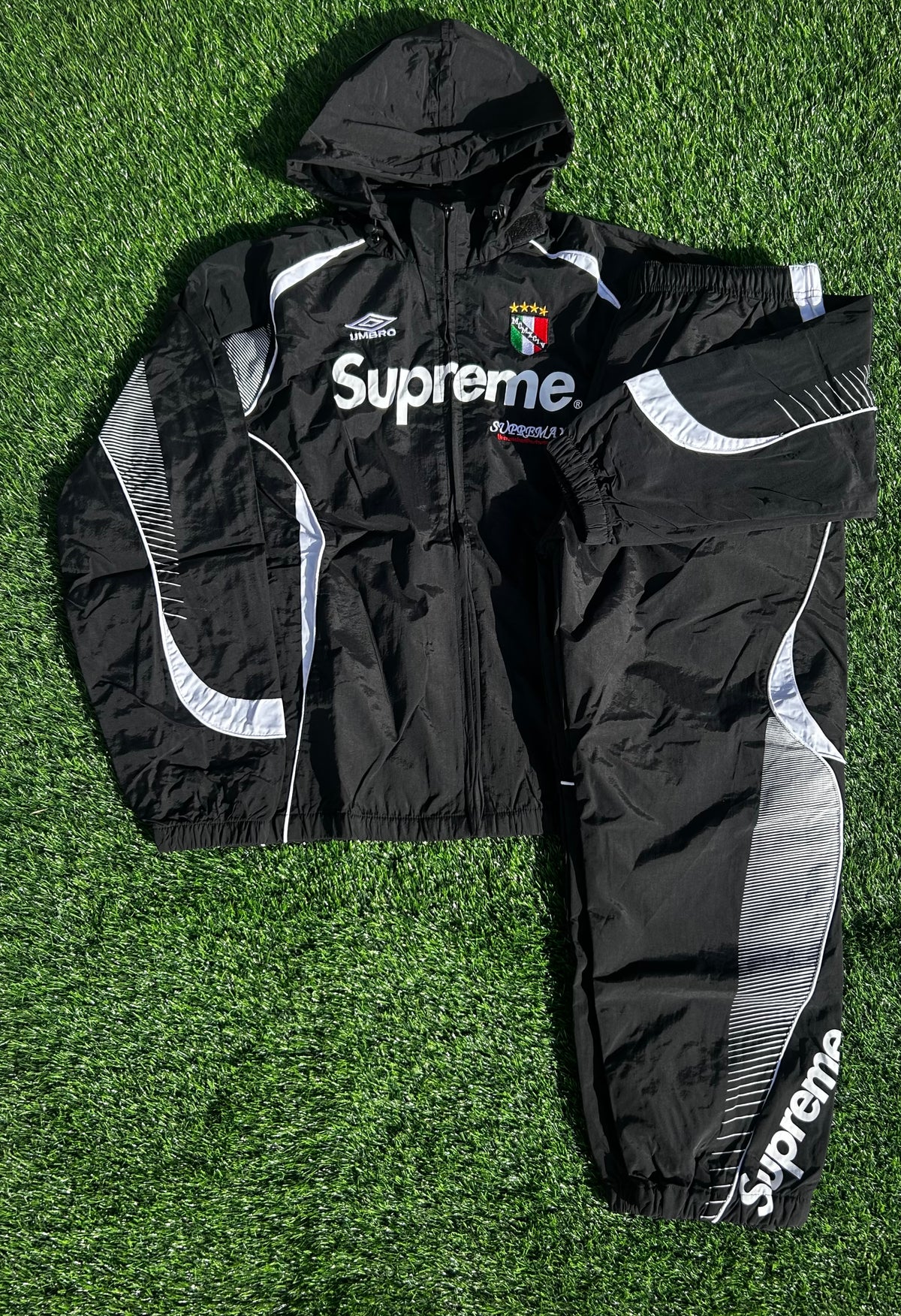 Supreme X Umbro Windbreaker TRACKSUIT (JACKET + PANTS)