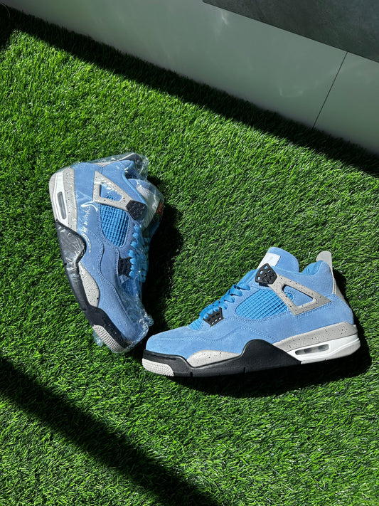 Jordan 4 UNC (Lightly Used)