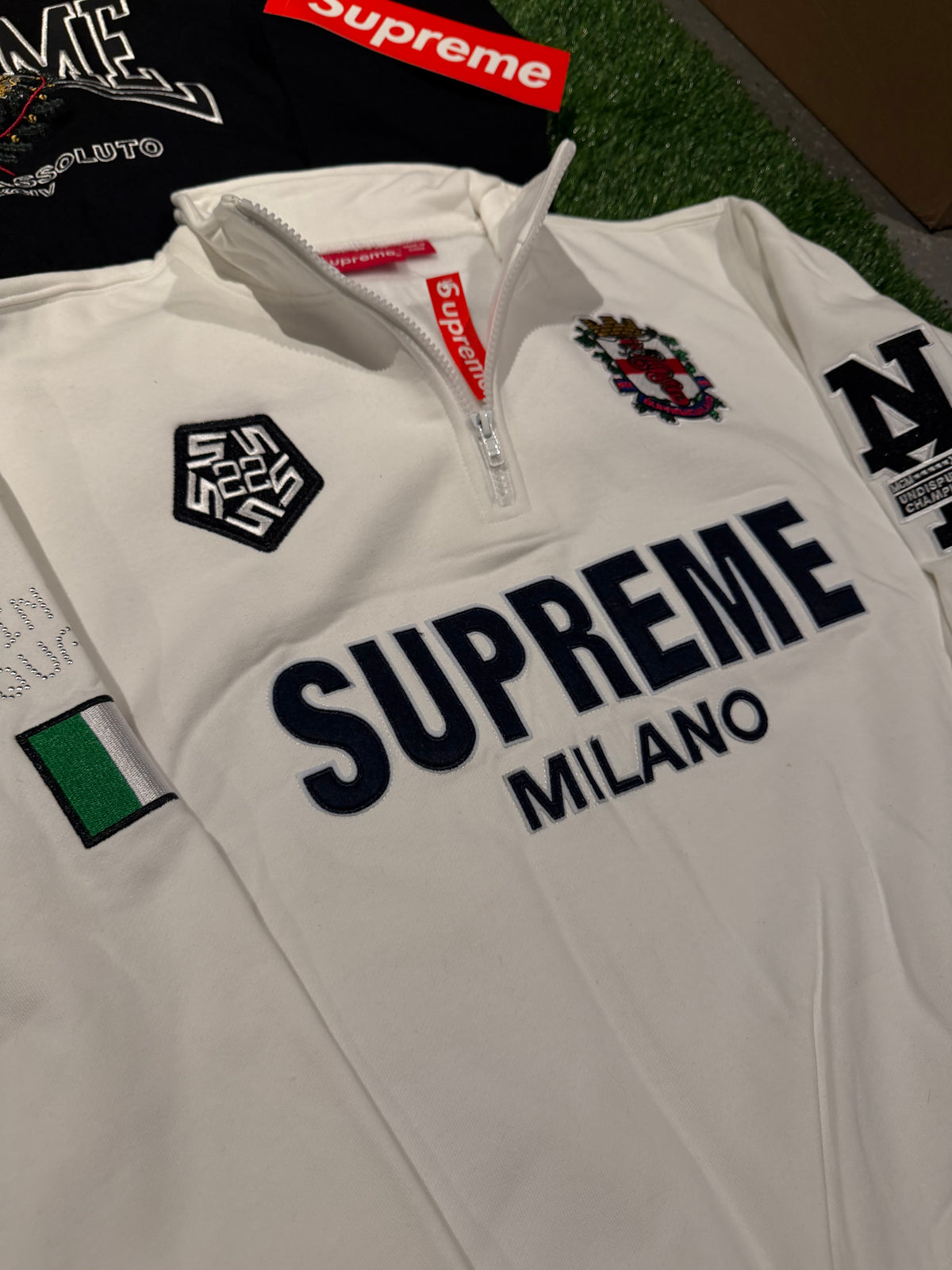 Supreme Quarter Zip (WHITE)