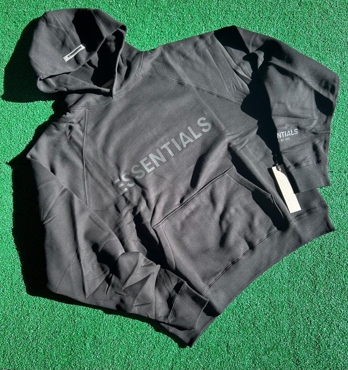 Essential SS20 BLACK
