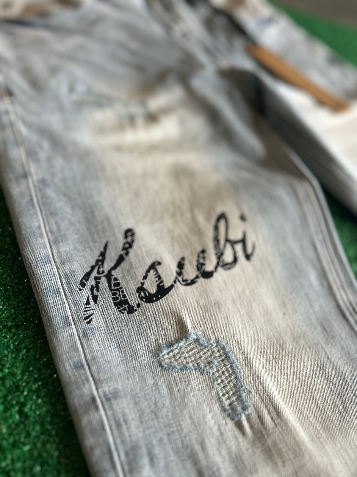 Kusubi jeans